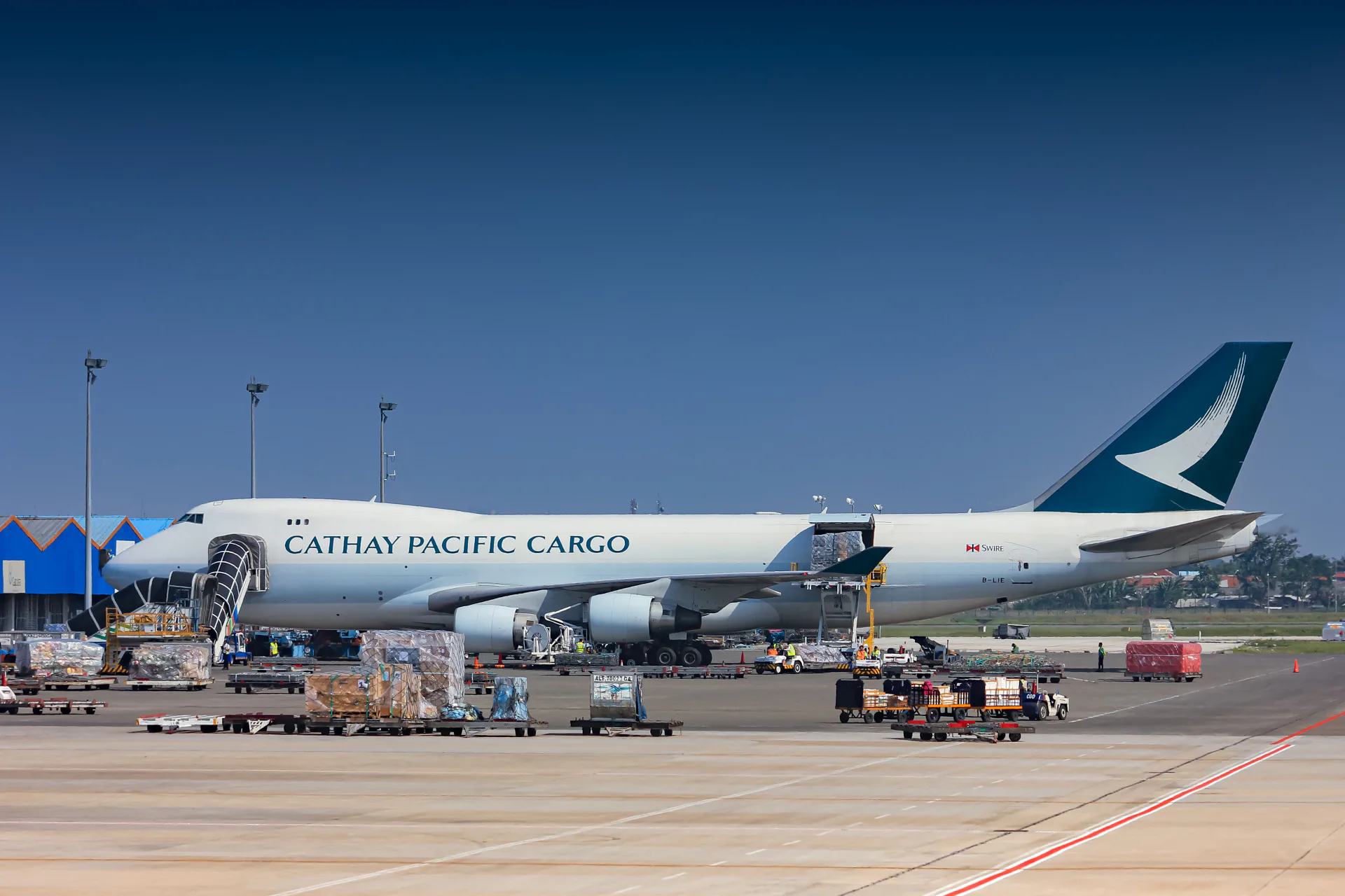 Air freight transit times: where the days go between door and door