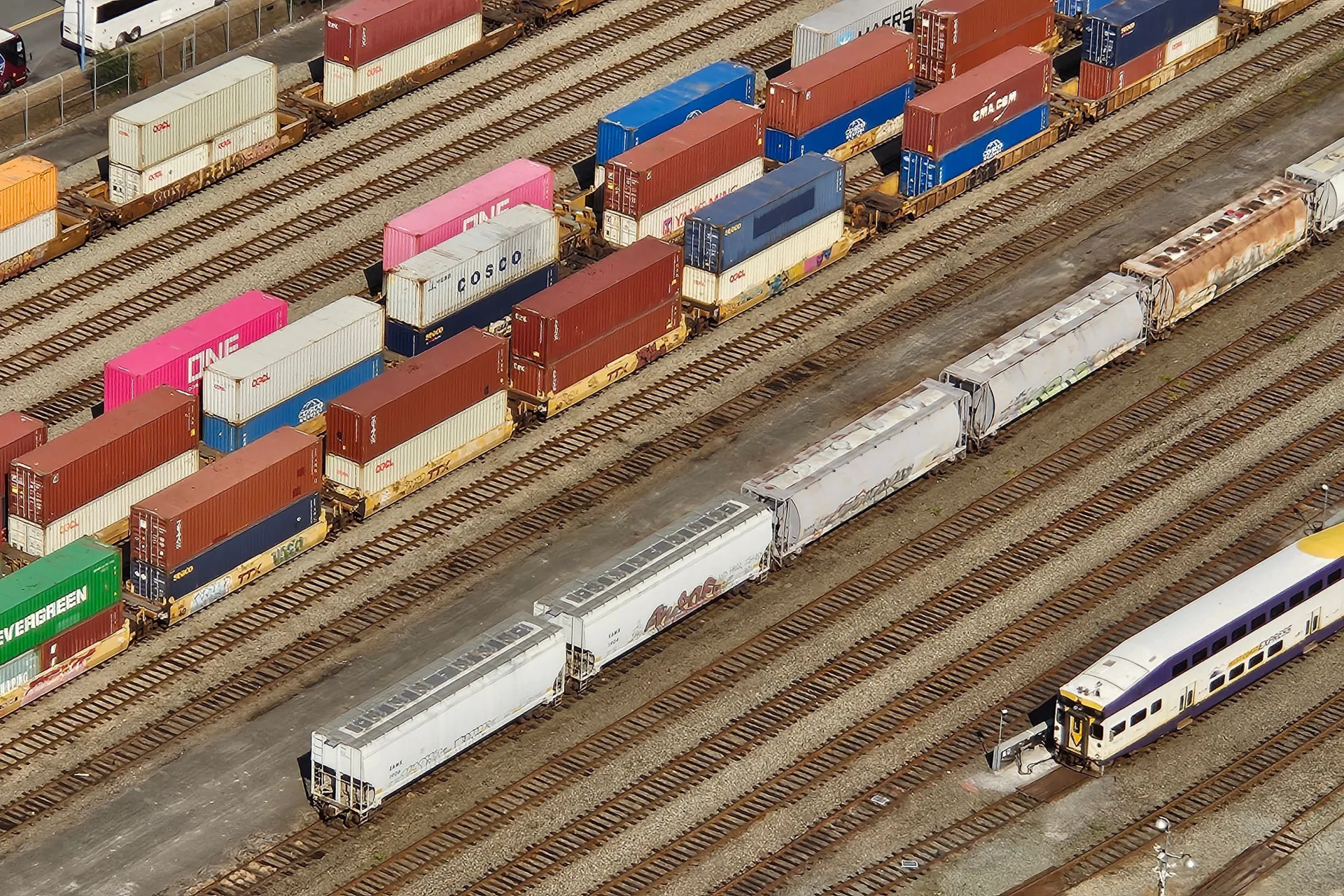 FOB vs EXW: which Incoterm should a US importer buy on